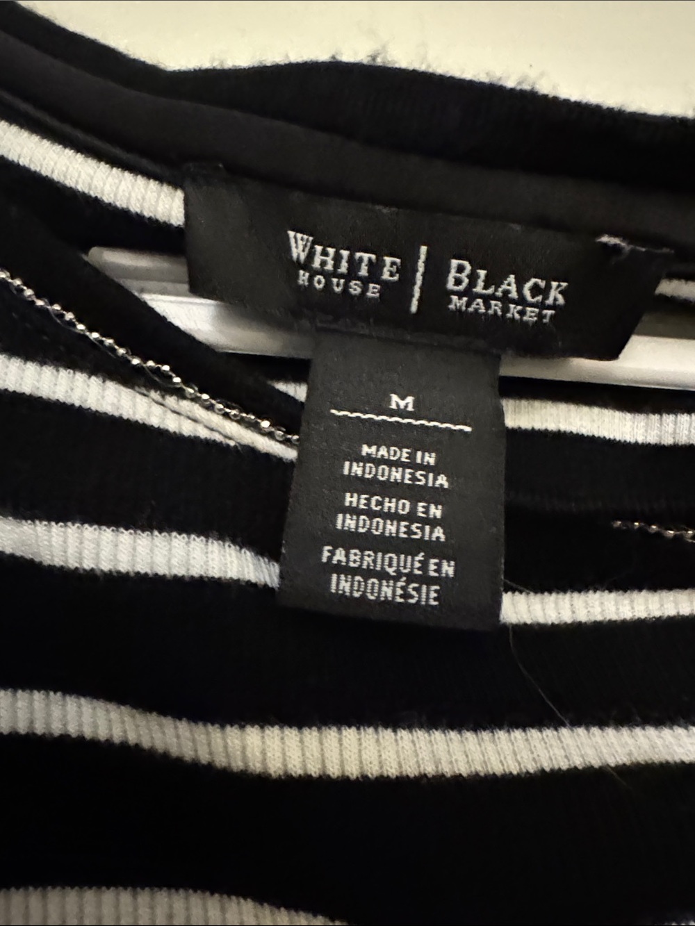 EUC White House Black Market Black and White Long Sleeve Shirt in size medium - Picture 2 of 4